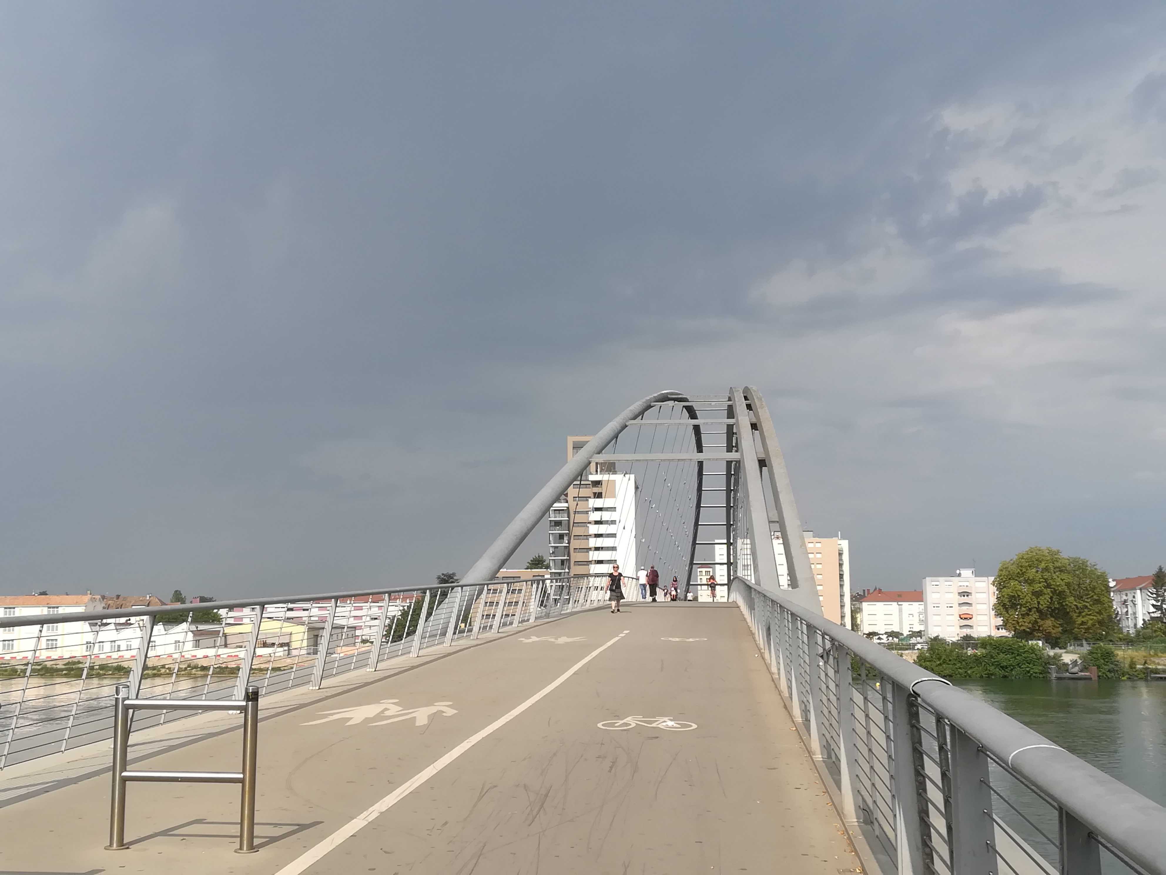 dreilaenderbruecke-weil-am-rhein-nach-frankreich