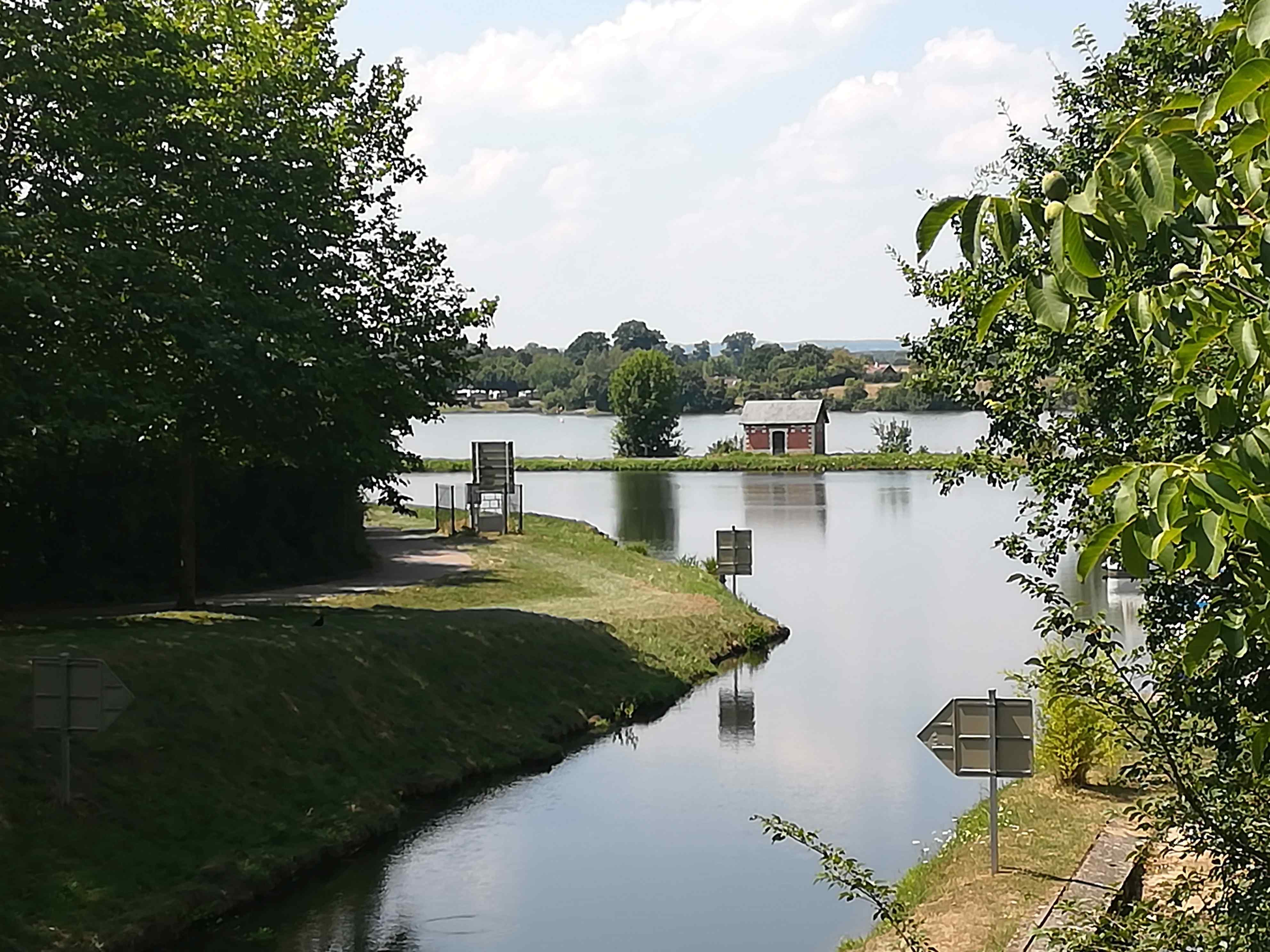 etang-de-baye-canal-de-nivernais