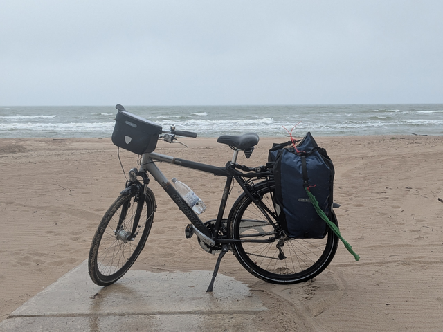 Radreise Baltikum EuroVelo 13 Ostseeküsten-Route endlich an der heute wilden Ostsee