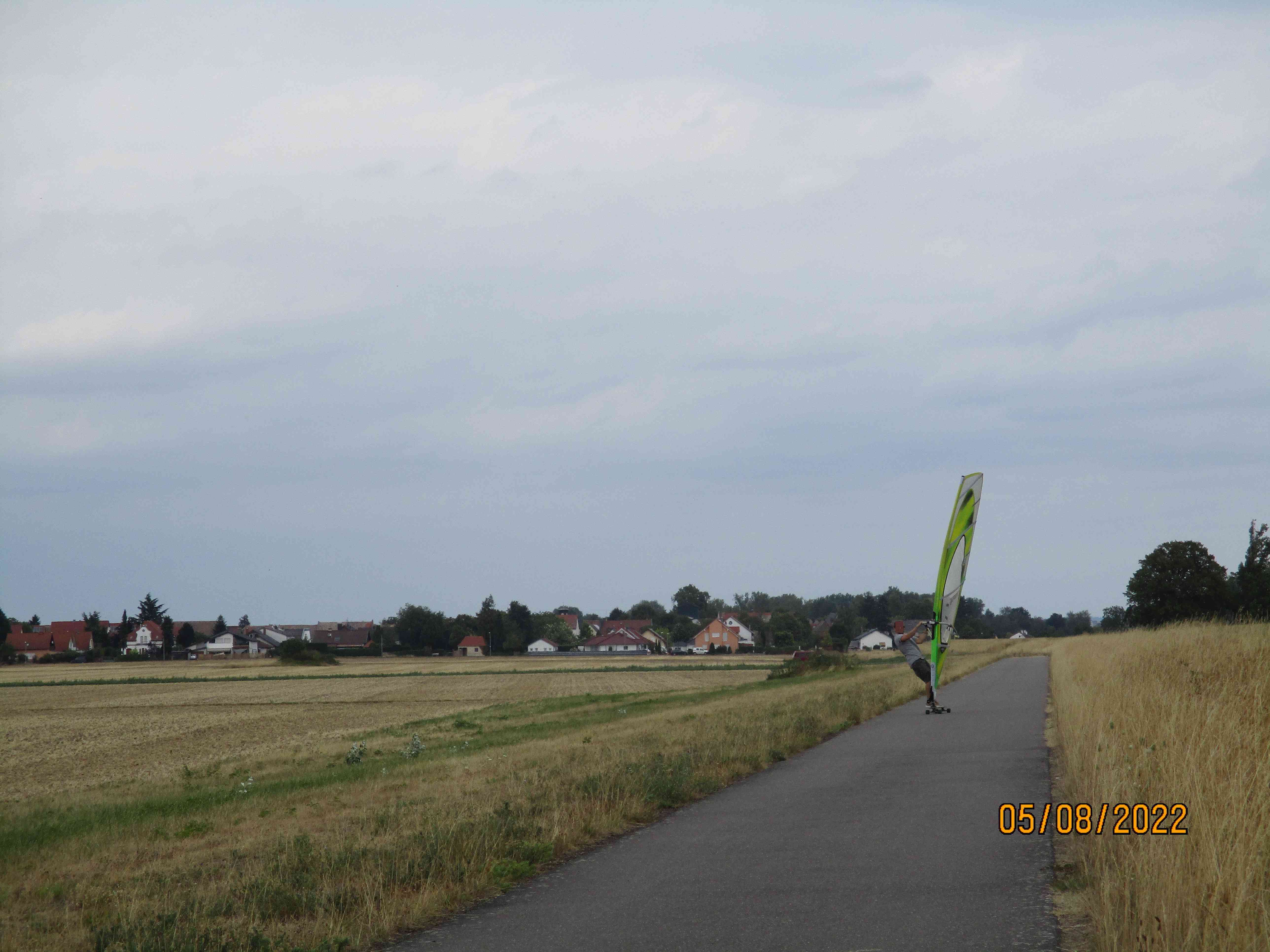 eurovelo-15-rheinradweg-surfer-alternativer-gegenverkehr