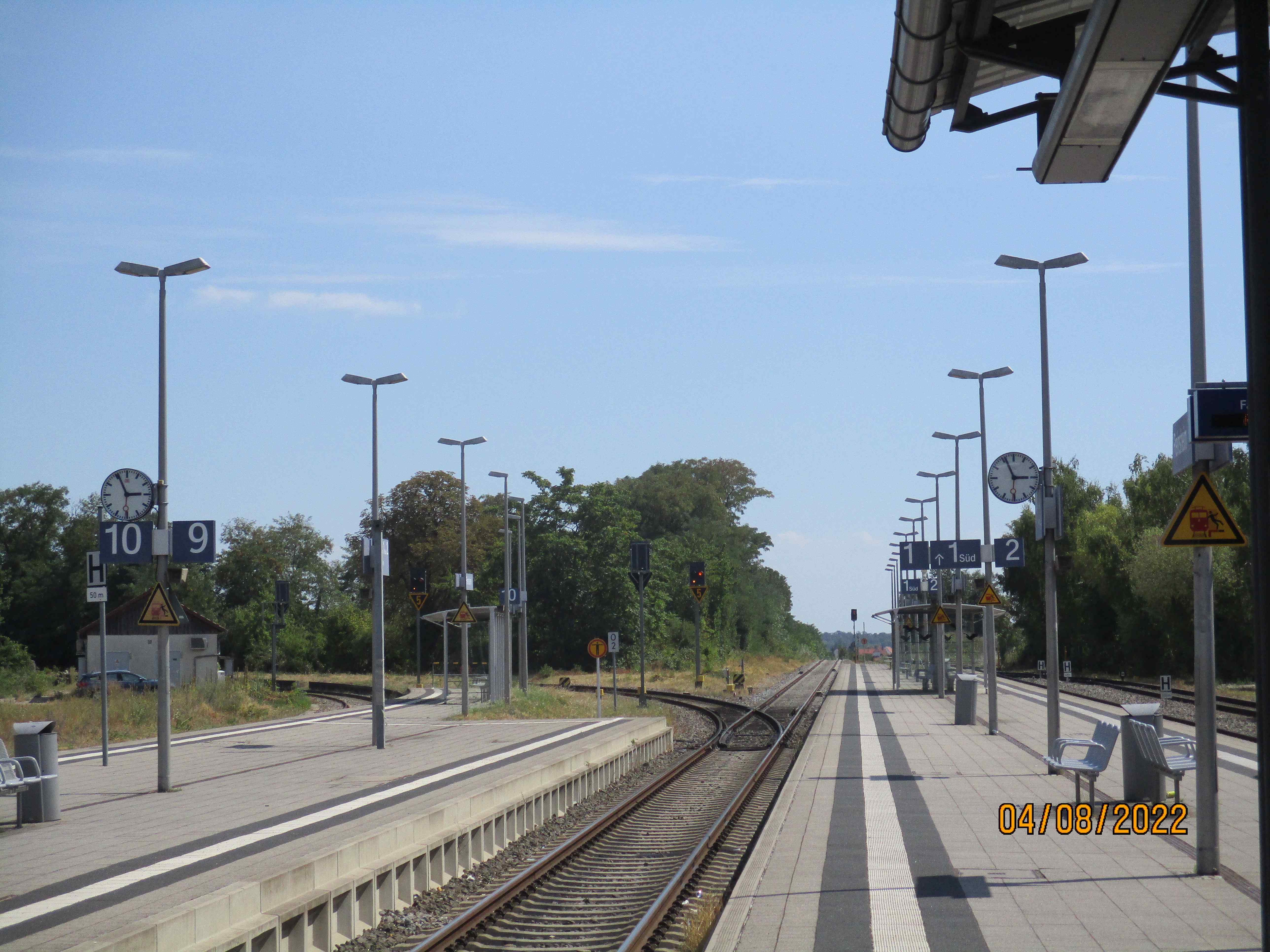 Neustadt Weinstraße Hauptbahnhof was ist das mit den Gleisen 9 und1?