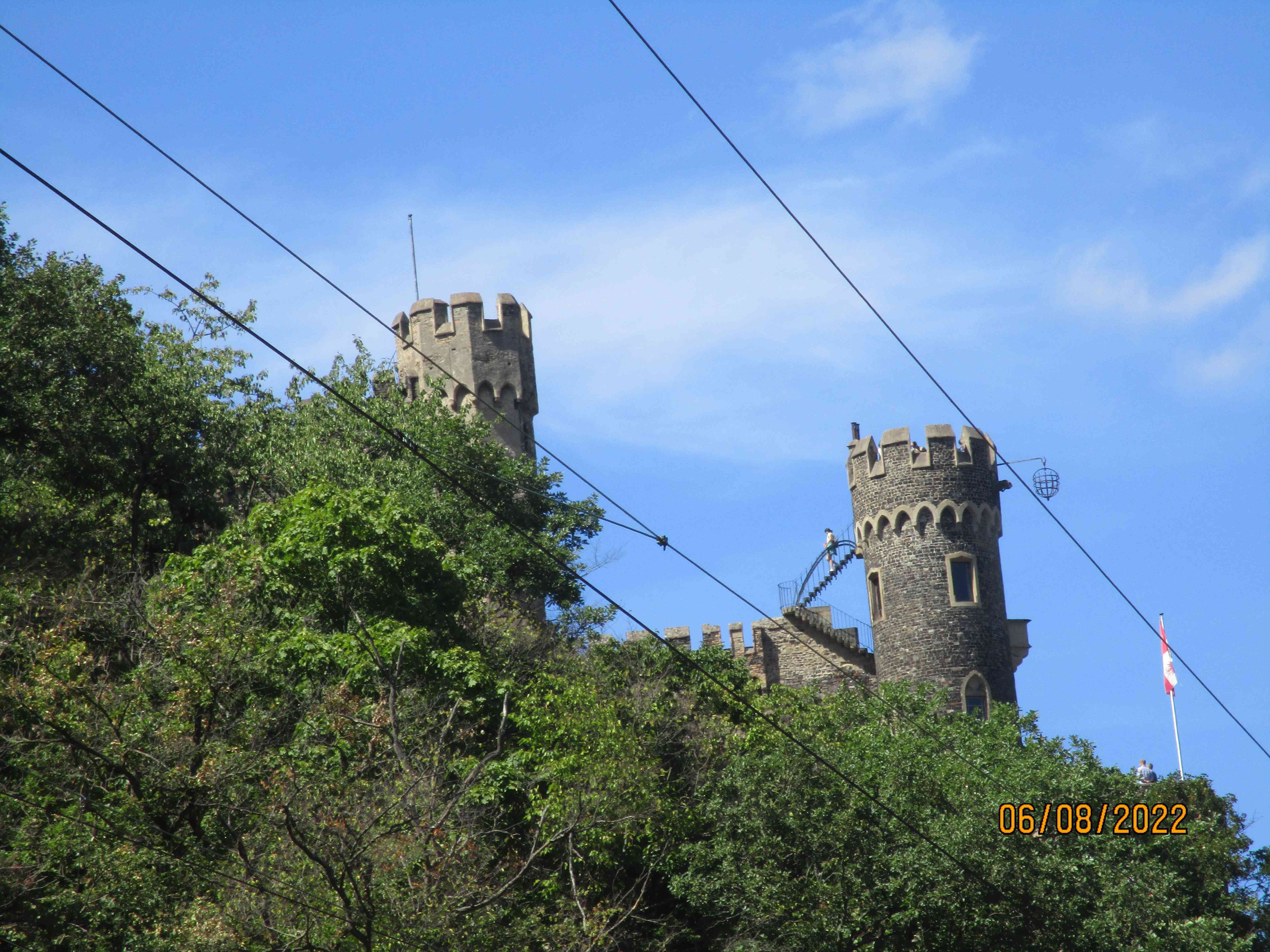 Radreise-Wald-und-Wein-EuroVelo-15-Burg-Rheinstein