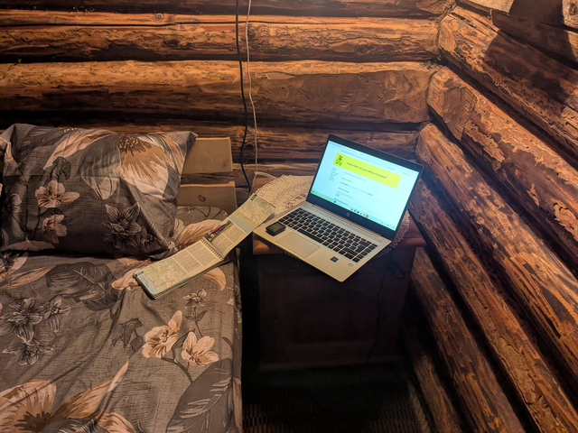 Radreisebericht Baliktum aus einer Blockhütte in Haaspi