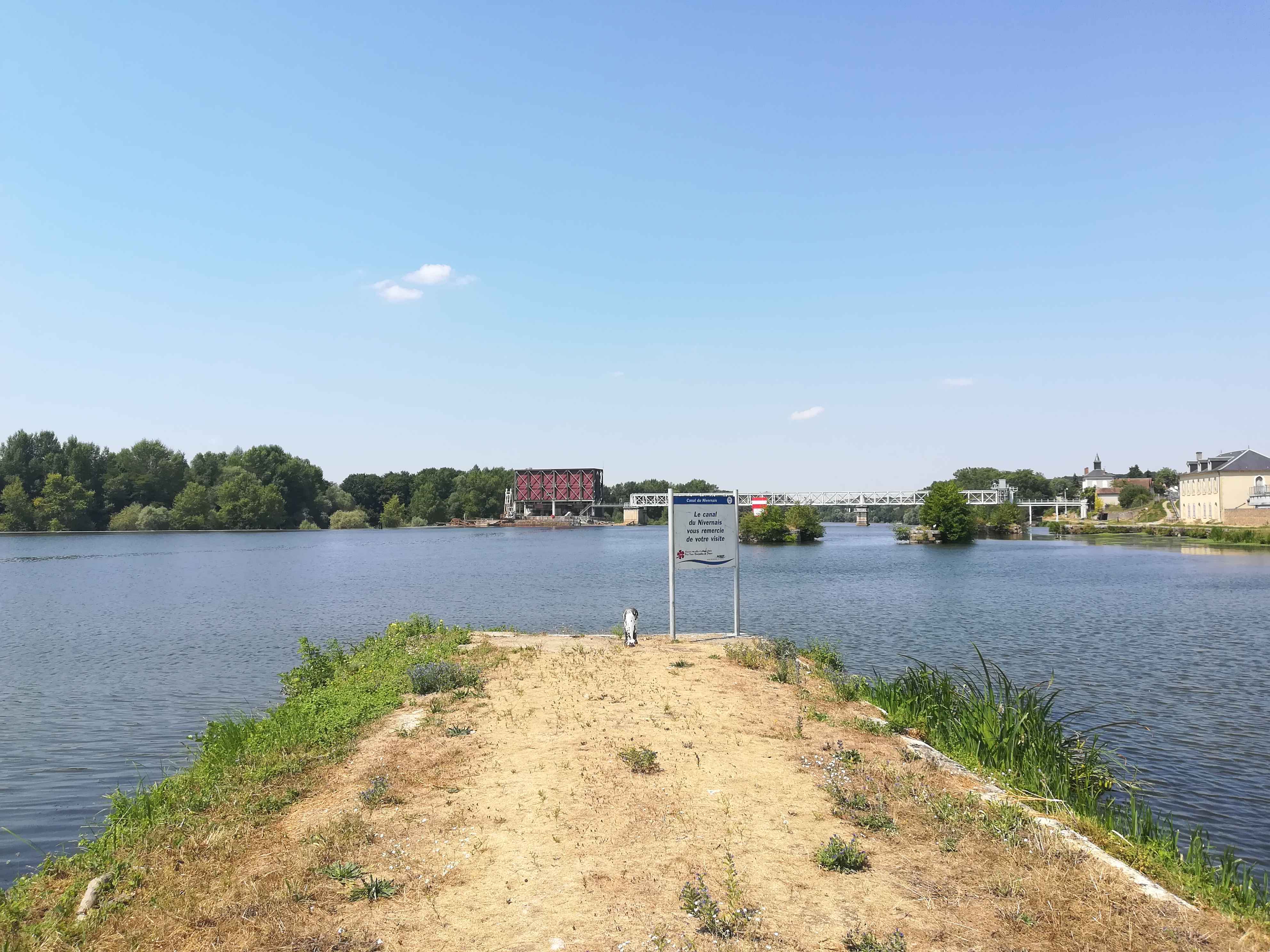 l-aron-loire-canal-de-nivernais